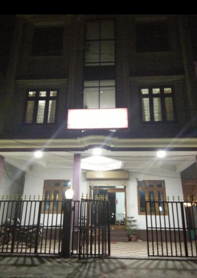 Narendra Guest House Kakarmatha Exteriér fotografie